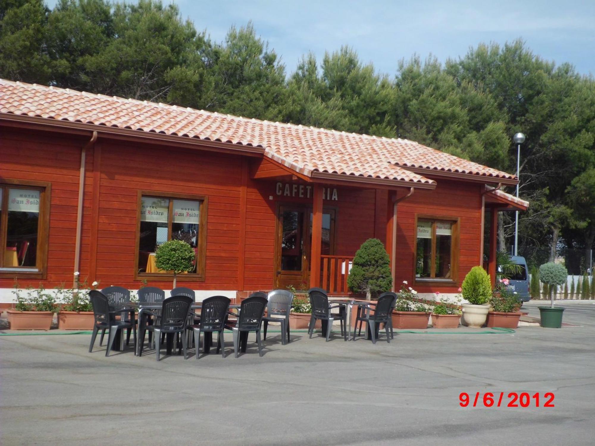 Motel San Isidro Villarrubio Exterior photo